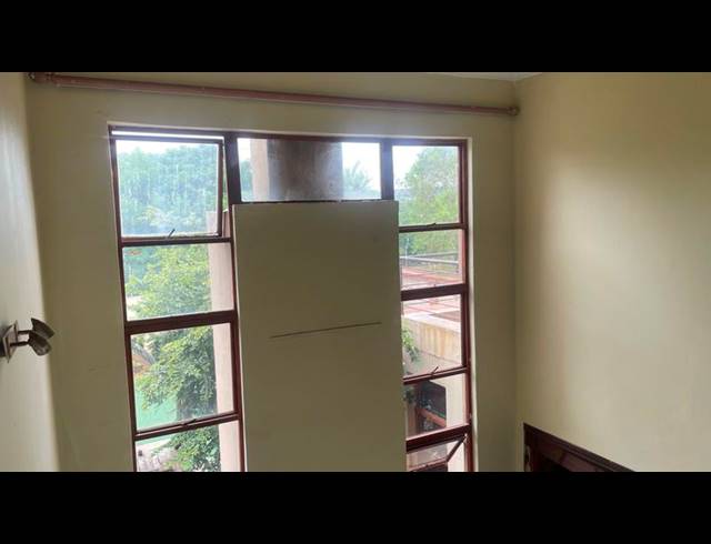 3 BEDROOM HOUSE FOR SALE IN ELDOGLEN